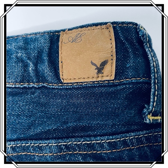 American Eagle Distressed Denim Shorts Size 2 - Picture 6 of 8